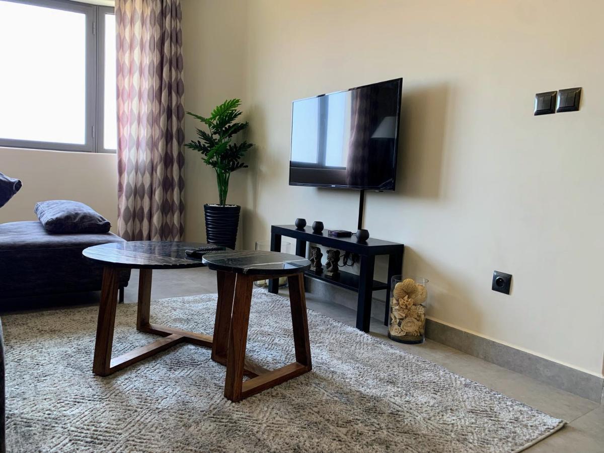 Moderne, Lumineux & Spacieux Avec Balcon -Central -Wifi-Smart Tv-Clim Marrákes Kültér fotó