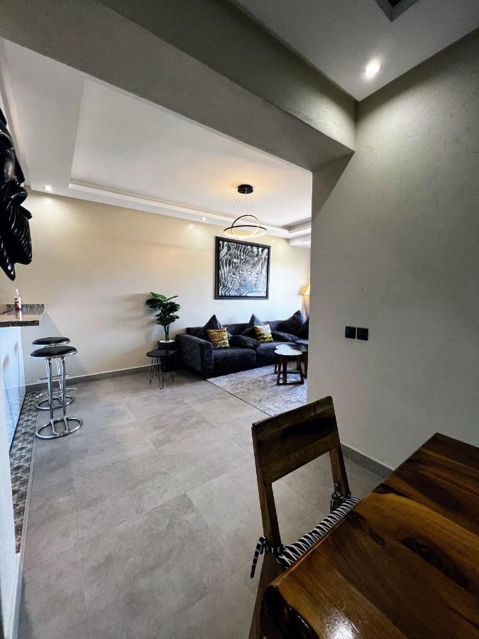 Moderne, Lumineux & Spacieux Avec Balcon -Central -Wifi-Smart Tv-Clim Marrákes Kültér fotó